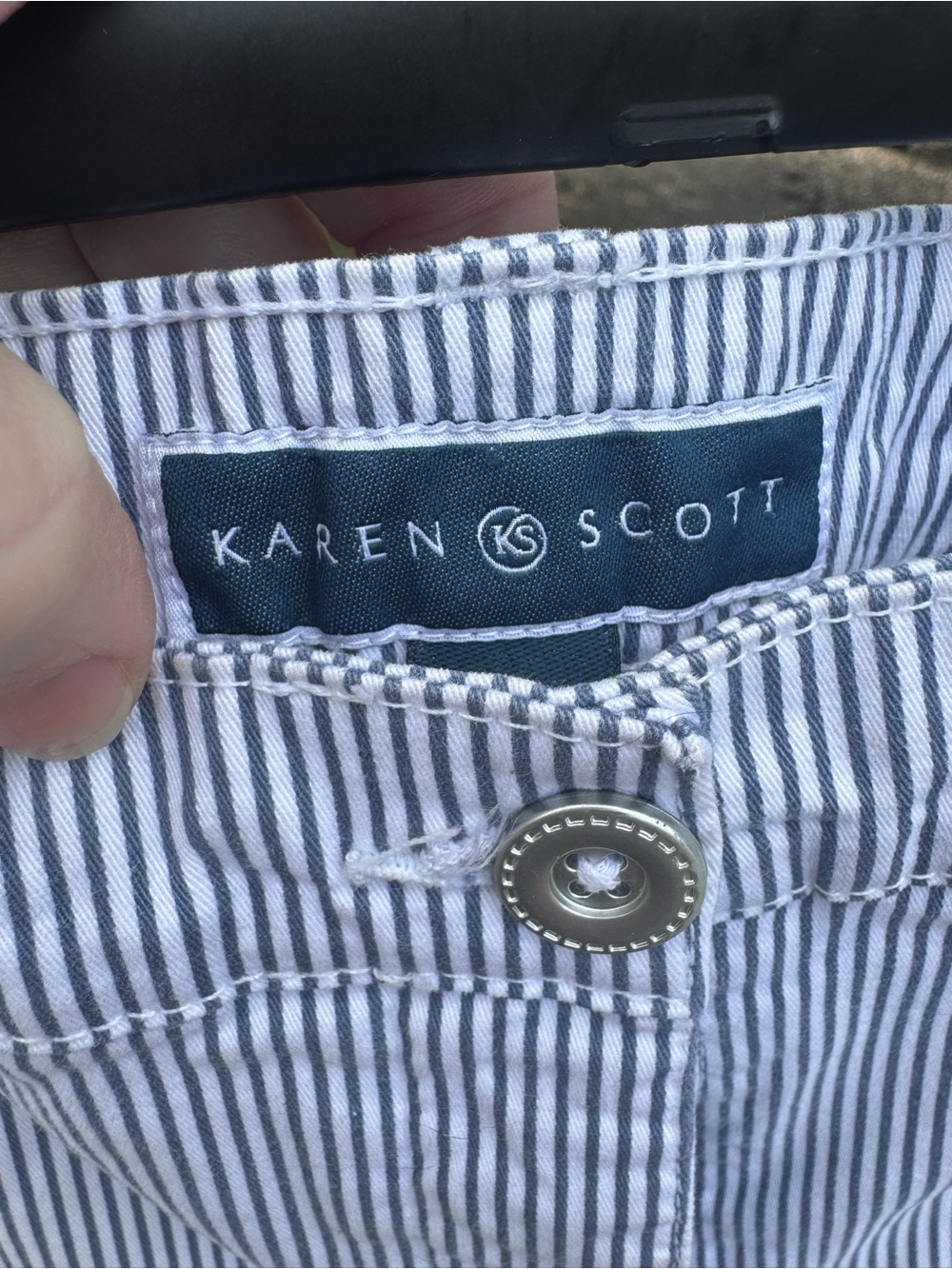 Karen Scott Blue and White Striped Capris with Button Cuffs - Picture 10 of 13
